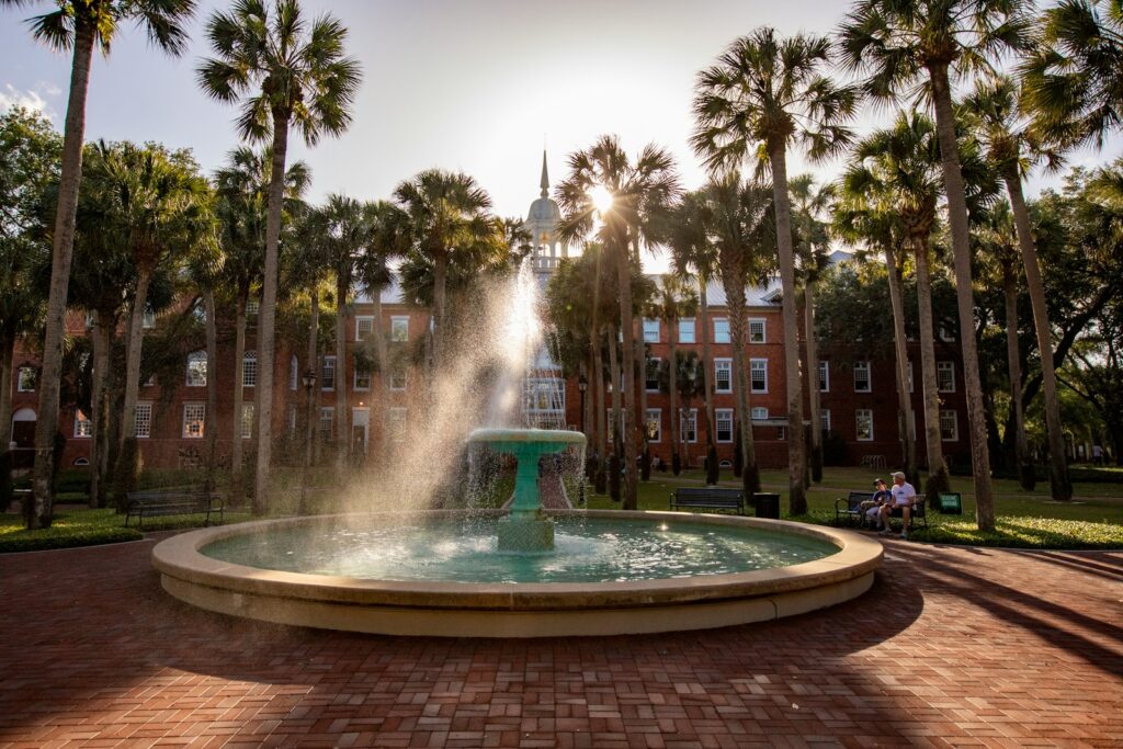 Off-Campus Houses For Rent Near University of Florida